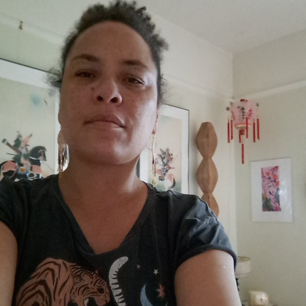 Meet your Posher, Isa